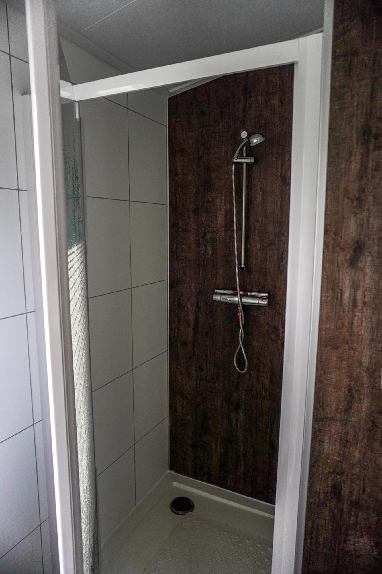 Vakantiehuis Met Vijverzicht Lathum 외부 사진